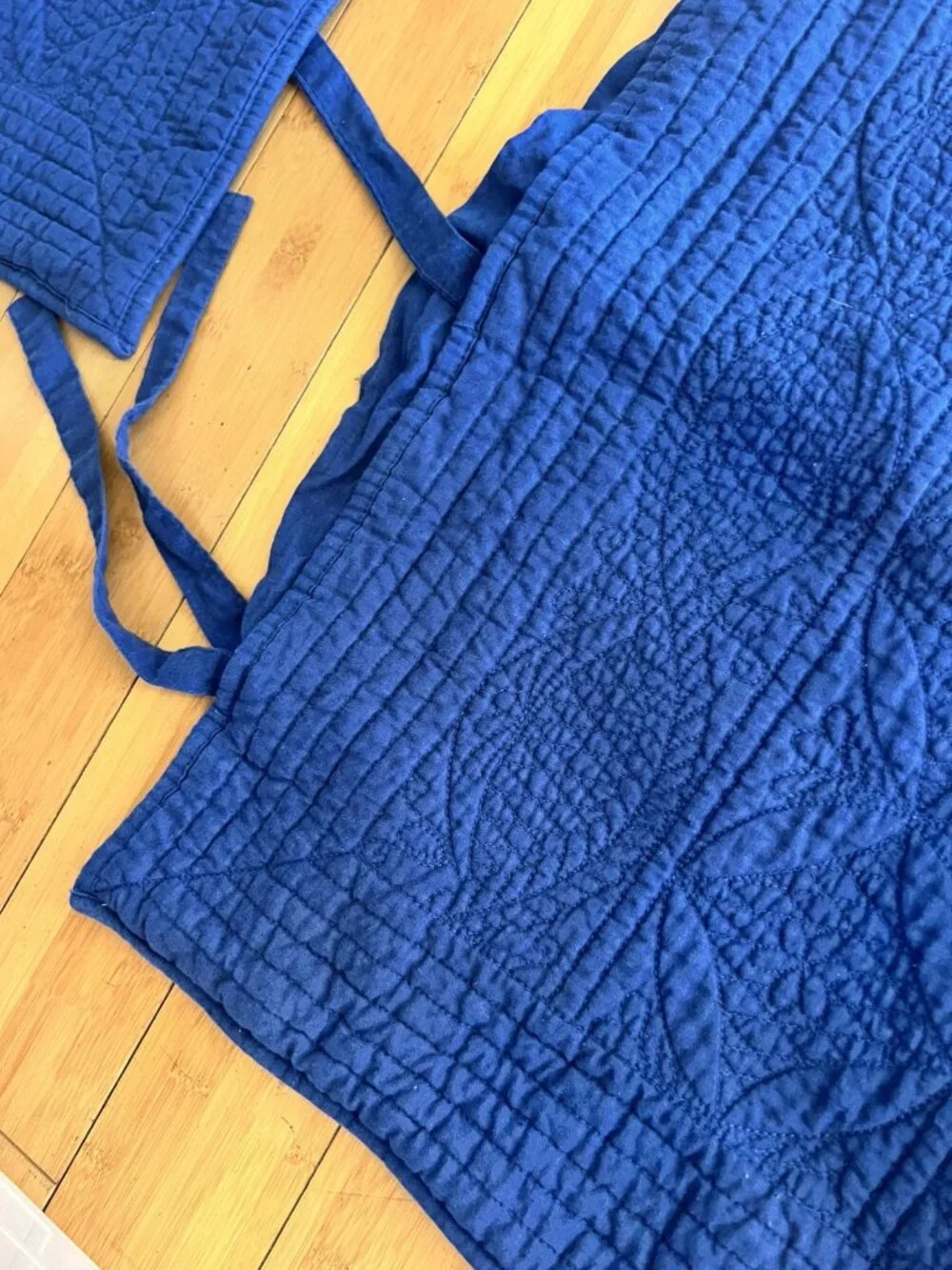 1 Pottery Barn Linen Blend Quilted Euro Sham Navy Blue